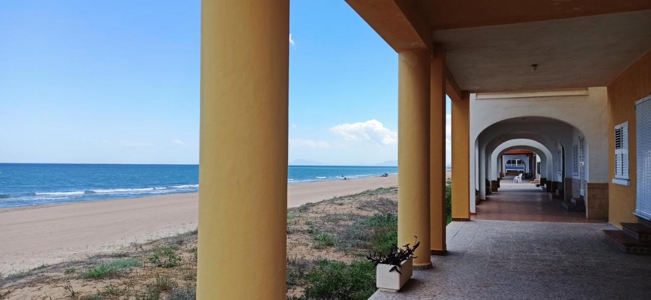 Blue Double Private Room At Front Beach - Habitacion Doble En La Playa Valencia Ngoại thất bức ảnh